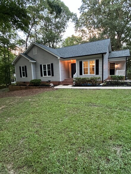 Primary Photo - 110 Woodland Ridge Dr