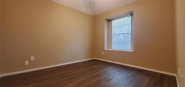 Building Photo - 10901 Camelot Dr