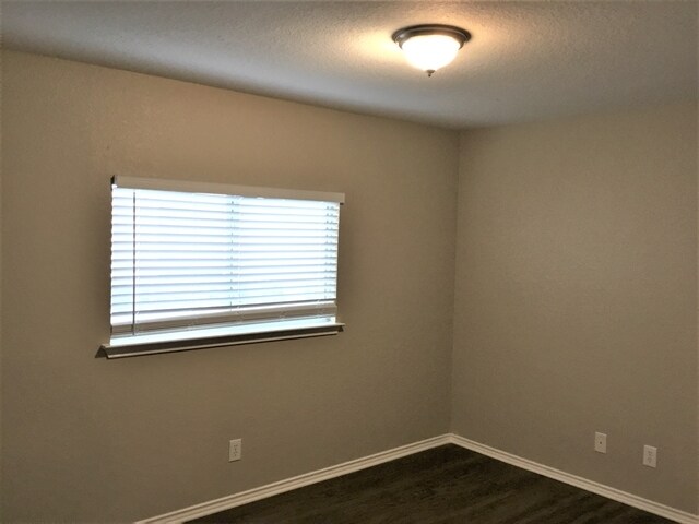 Building Photo - 8715 Snow Goose