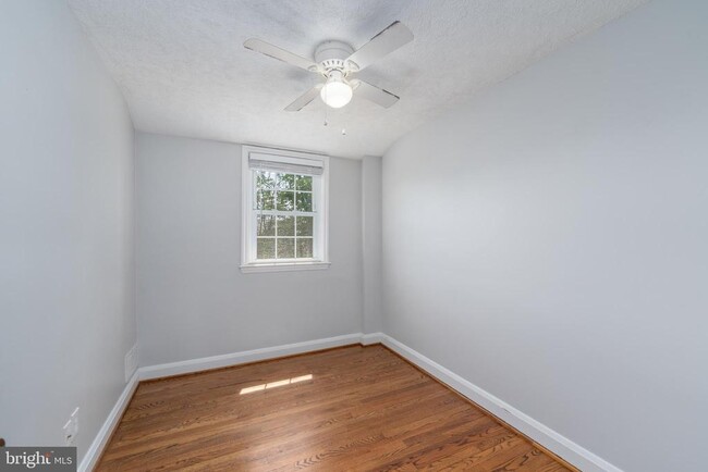 Building Photo - 8321 Byington Rd