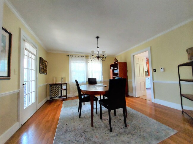 Dinning room - 15 Mercer Rd