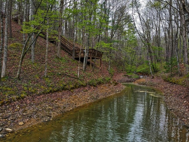 Building Photo - 329 Arrowood Pointe