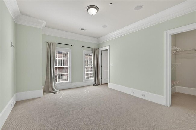 Building Photo - 3475 Roxboro Rd NE