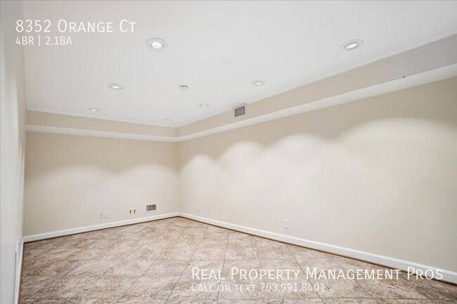 Building Photo - 8352 Orange Ct
