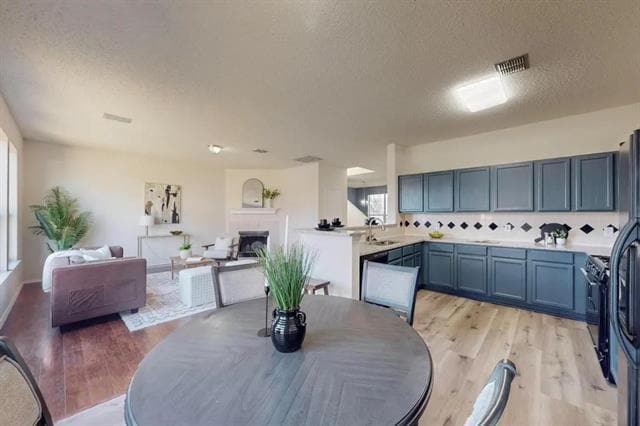 Building Photo - 801 Gillon Dr
