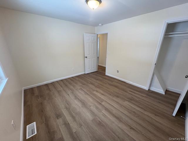 Building Photo - 51 Oak Dr