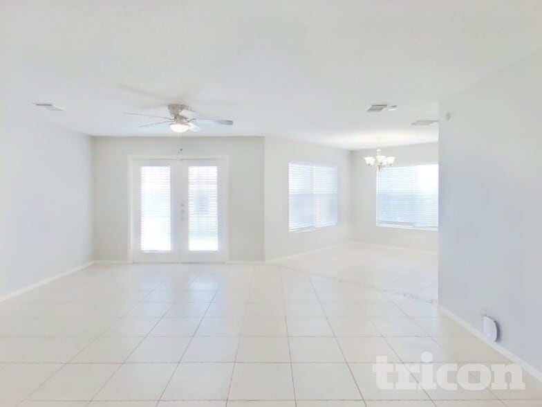 Building Photo - 4827 Fern Lake