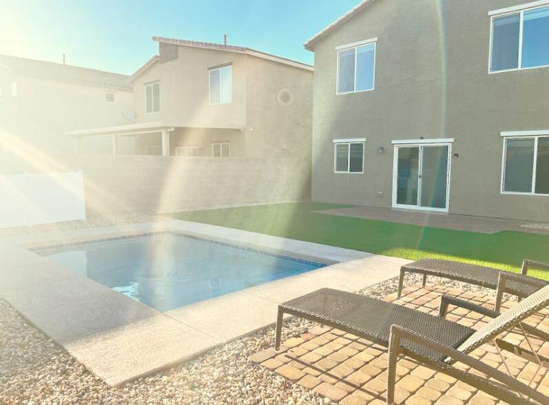 Building Photo - 4461 Lantern Point Ave