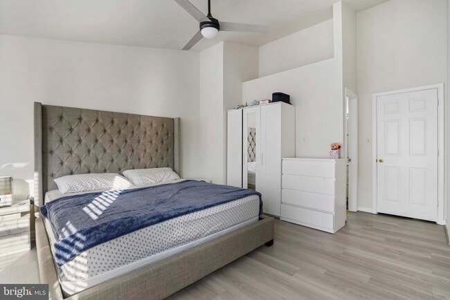 Building Photo - 13118 Plotner Farm Rd