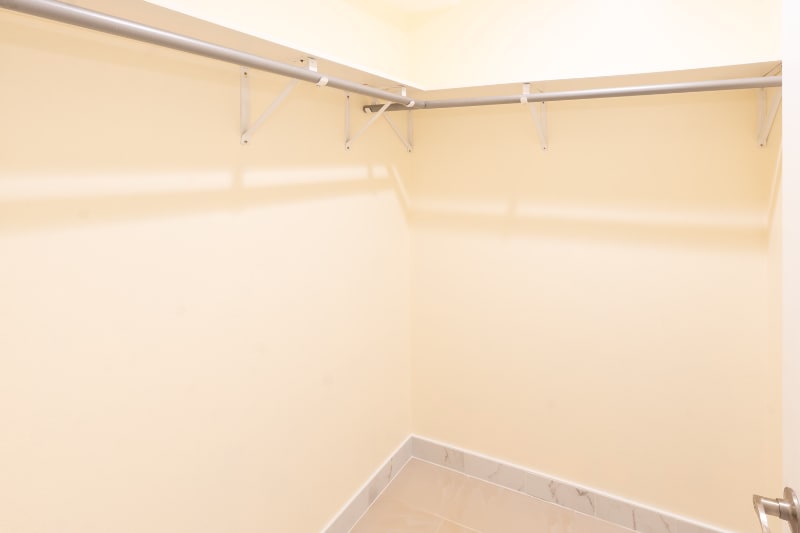 Building Photo - 2050 S Lida Ln