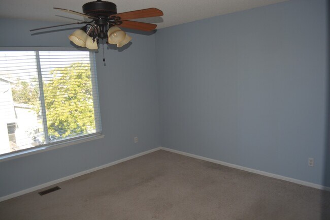 Building Photo - Spacious Sundown 4BD Home on Corner Lot – ...