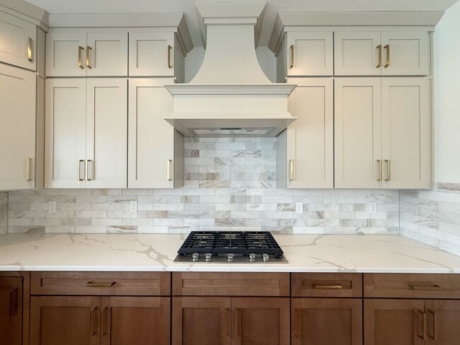 Building Photo - Beautiful 6Bd Home in Gardner Point Lehi Community!