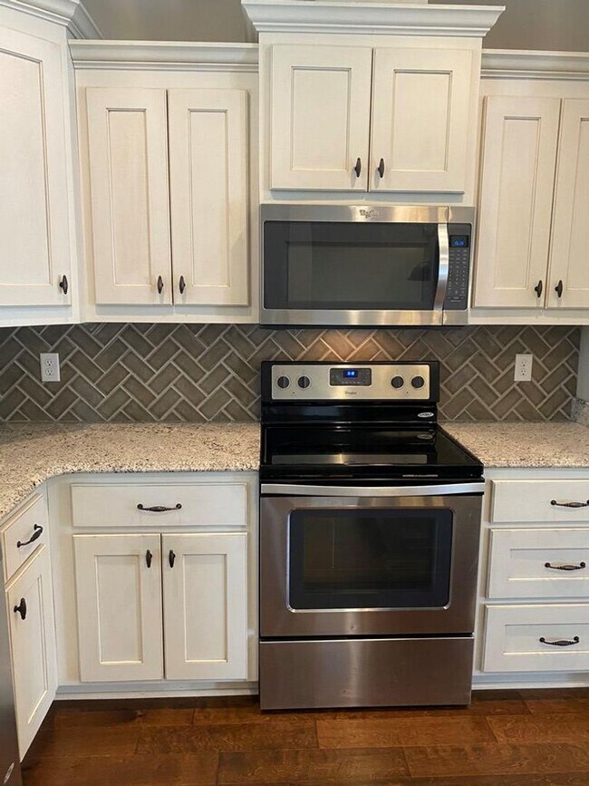 Building Photo - 4176 Old Ivy Trace