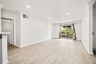 Building Photo - 247 N Capitol Ave