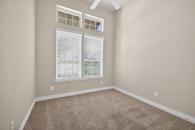 Building Photo - 15303 Westland Gate Dr