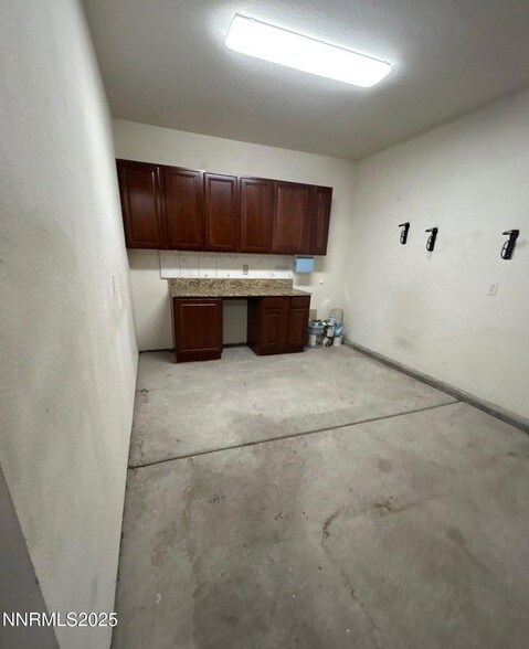 Building Photo - 7158 Coldwater St