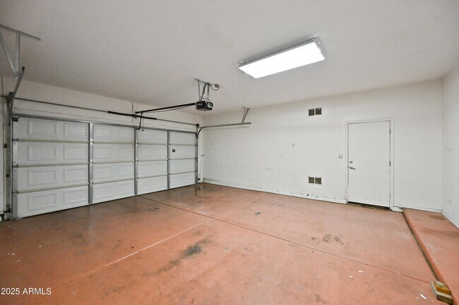 Building Photo - 3963 E Pollack St
