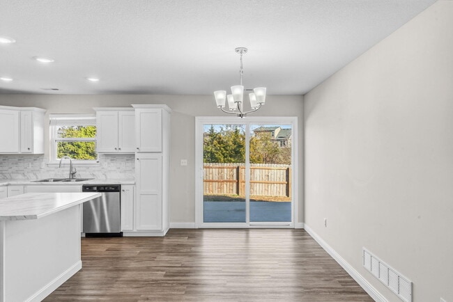 Building Photo - 5556 Sweetgum Cir