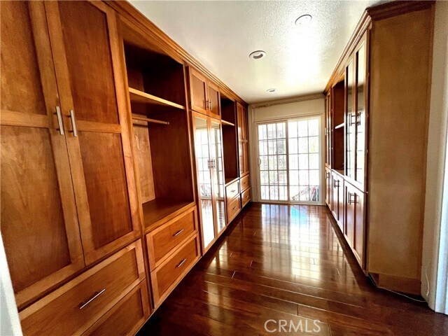 Building Photo - 1029 S El Molino St