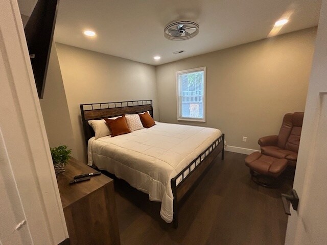 Building Photo - 25 Skyland Dr
