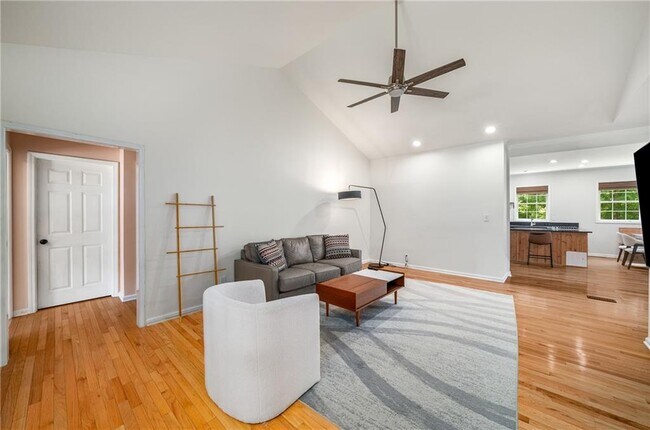 Building Photo - 109 Copper Ridge Dr