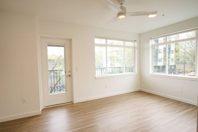 Building Photo - APP FEE SPECIAL: Stunning 1-Bedroom w W/D + Balcony Ready Now!
