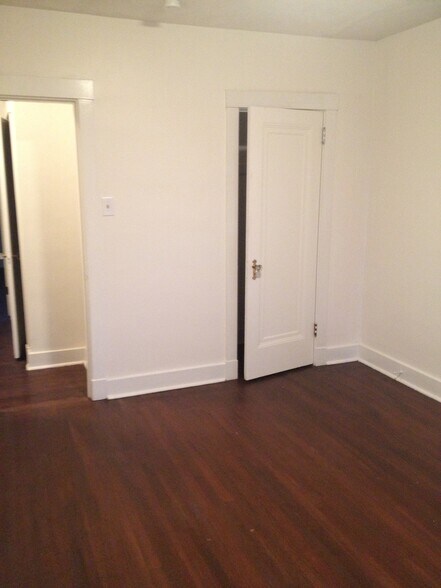 Building Photo - 5905 Stanton Ave