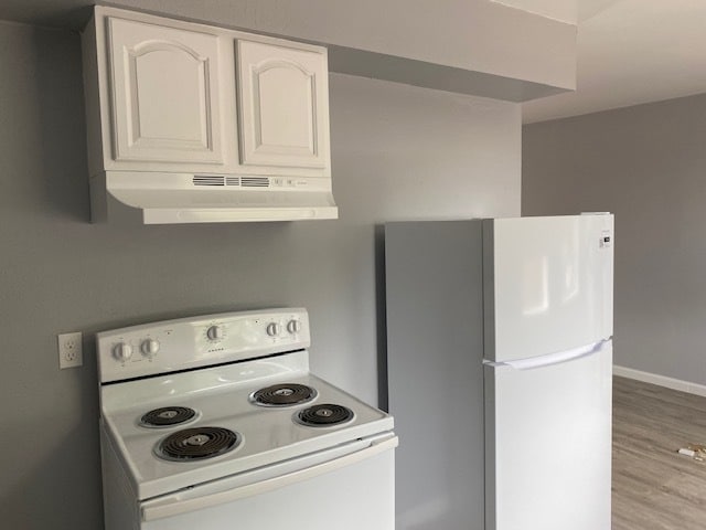 New Appliances in all Units - Monet I