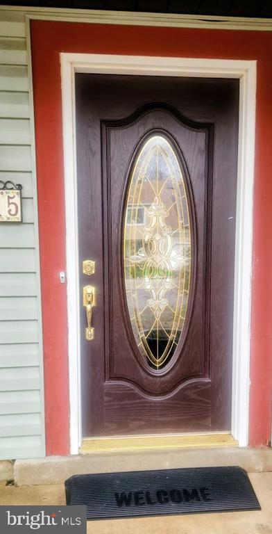 Building Photo - 15 Queen Anne Ct