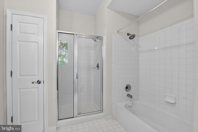 Building Photo - 13945 Hollow Wind Way