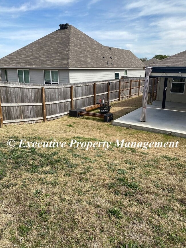 Building Photo - 1781 Dryden Ave