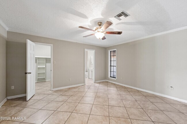 Building Photo - 101 Wisteria Dr