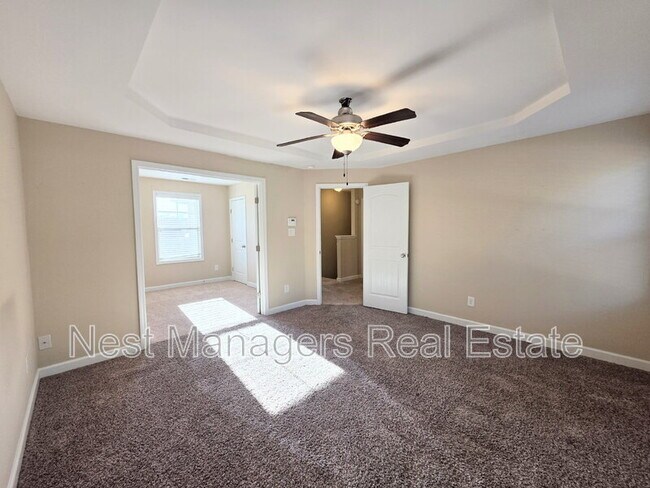 Building Photo - 389 Roanoke Dr