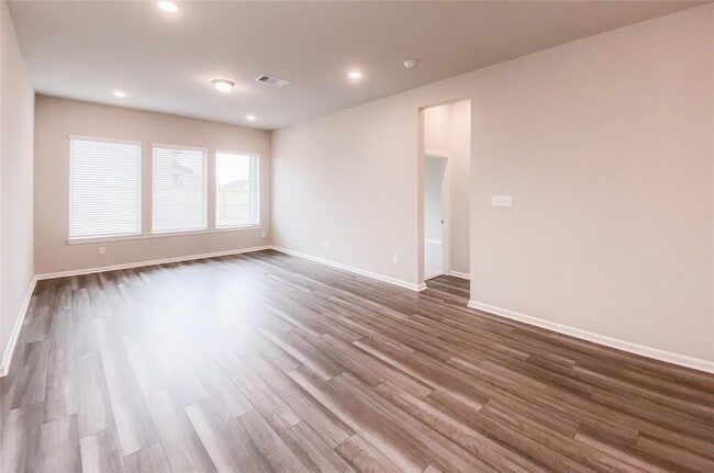 Building Photo - 2810 Chestnut Oak Cir