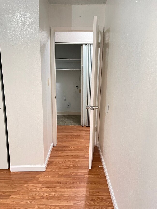 Building Photo - 2582 Gareth Cir
