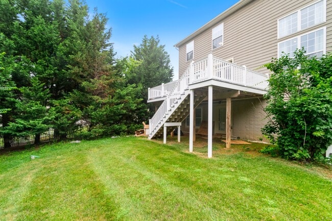 Building Photo - 5105 Bright Owl Rd