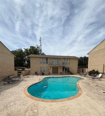 Building Photo - 4664 Matilda St