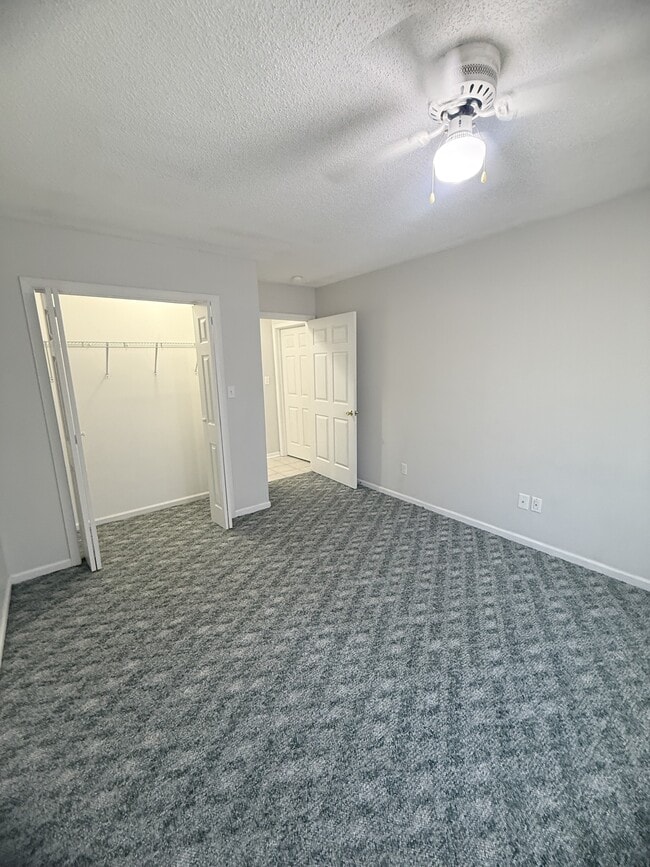 Building Photo - 1132 Lancelot Ln