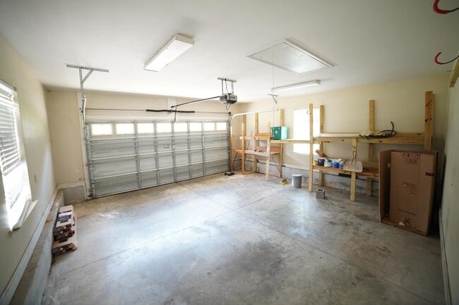 Building Photo - 3204 Gallant Fox Trail