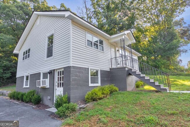Building Photo - 33 Mchenry Dr SW