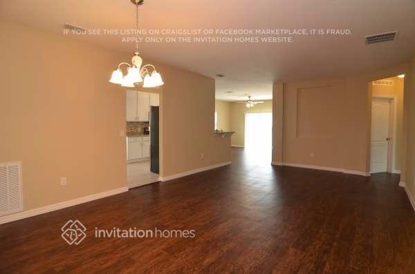 Building Photo - 5194 Deltona Blvd