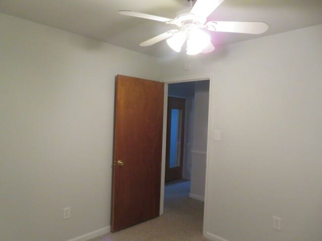 Building Photo - 7300 Claiborne Rd