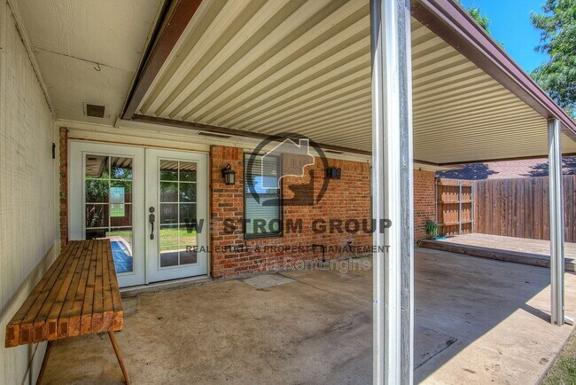 Building Photo - 1642 Belltower Dr