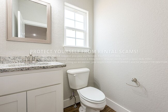 Building Photo - 3102 SW Garrison Ln