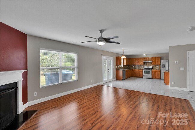 Building Photo - 1828 Rustic Barn Dr