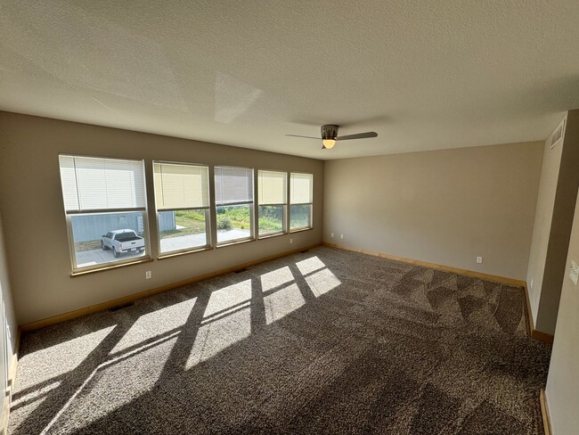 Building Photo - Two Story Townhome Available July 2025!