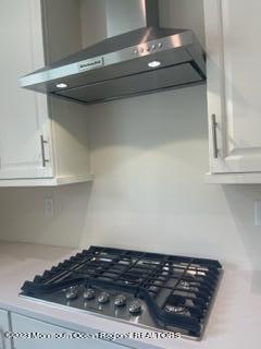 Building Photo - 301 Arose Ln