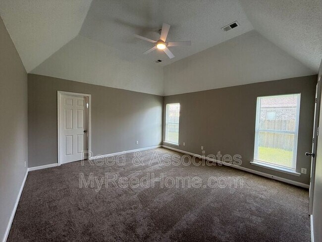 Building Photo - 5066 Delaney Valley Dr