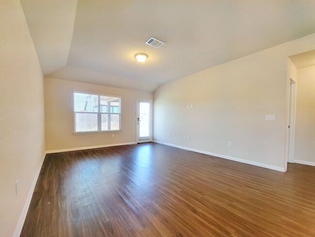 Building Photo - 1308 Fairhaven Gtwy