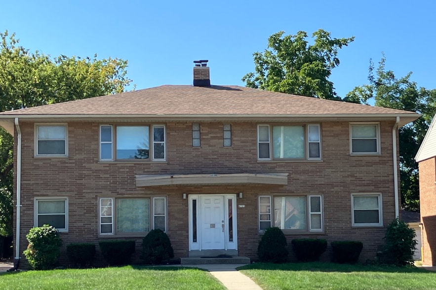 Building Photo - 6723 W Bluemound Rd